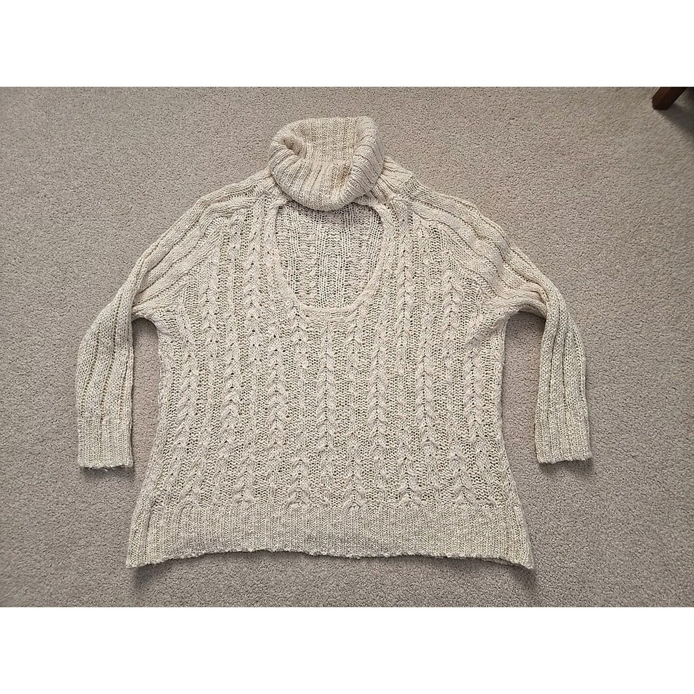 Selfie Leslie White Cream Tunic Cable Knit Sweater Women's Size‎ S/M Turtleneck